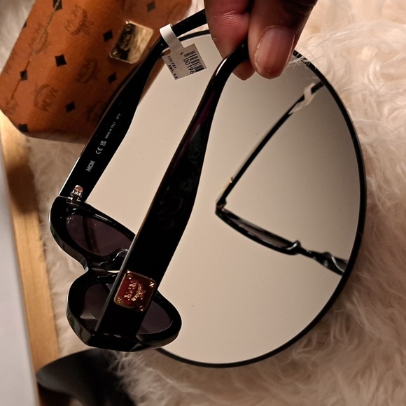 MCM 684S 001 Black Cat Eye Sunglasses 54mm - Picture 7 of 14